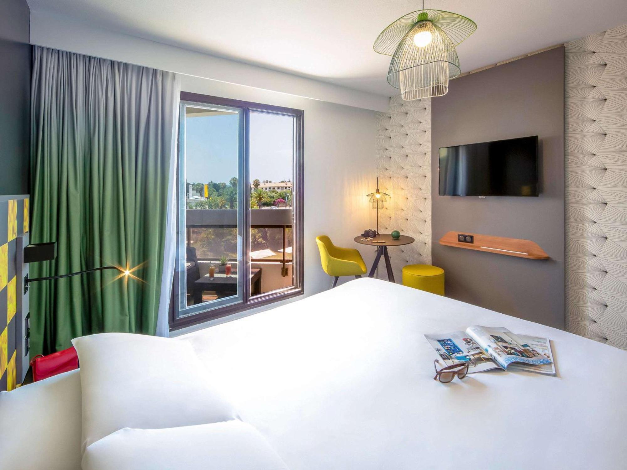 Mercure Hyères Centre Côte d'Azur Exterior foto